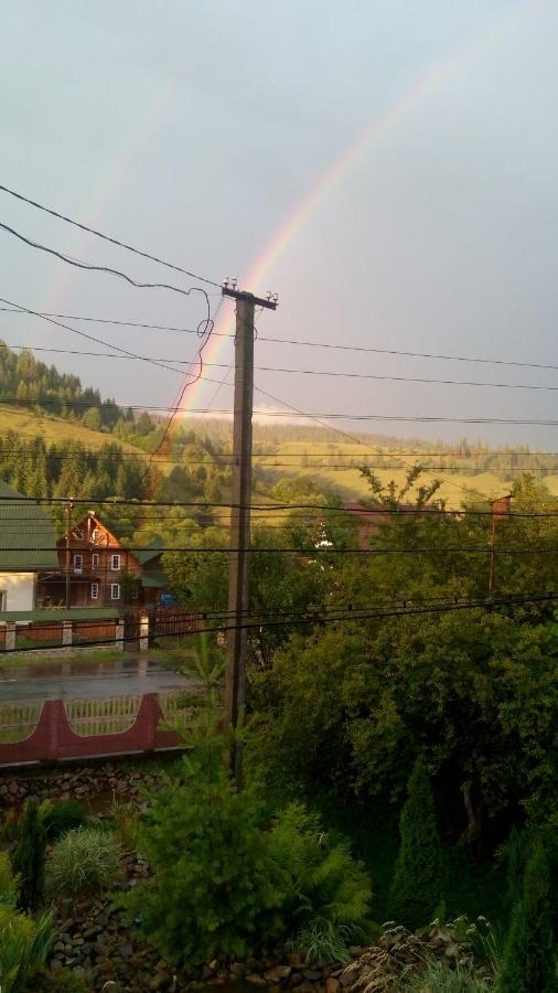 Sadyba Gostynniy Dvir Izki Esterno foto